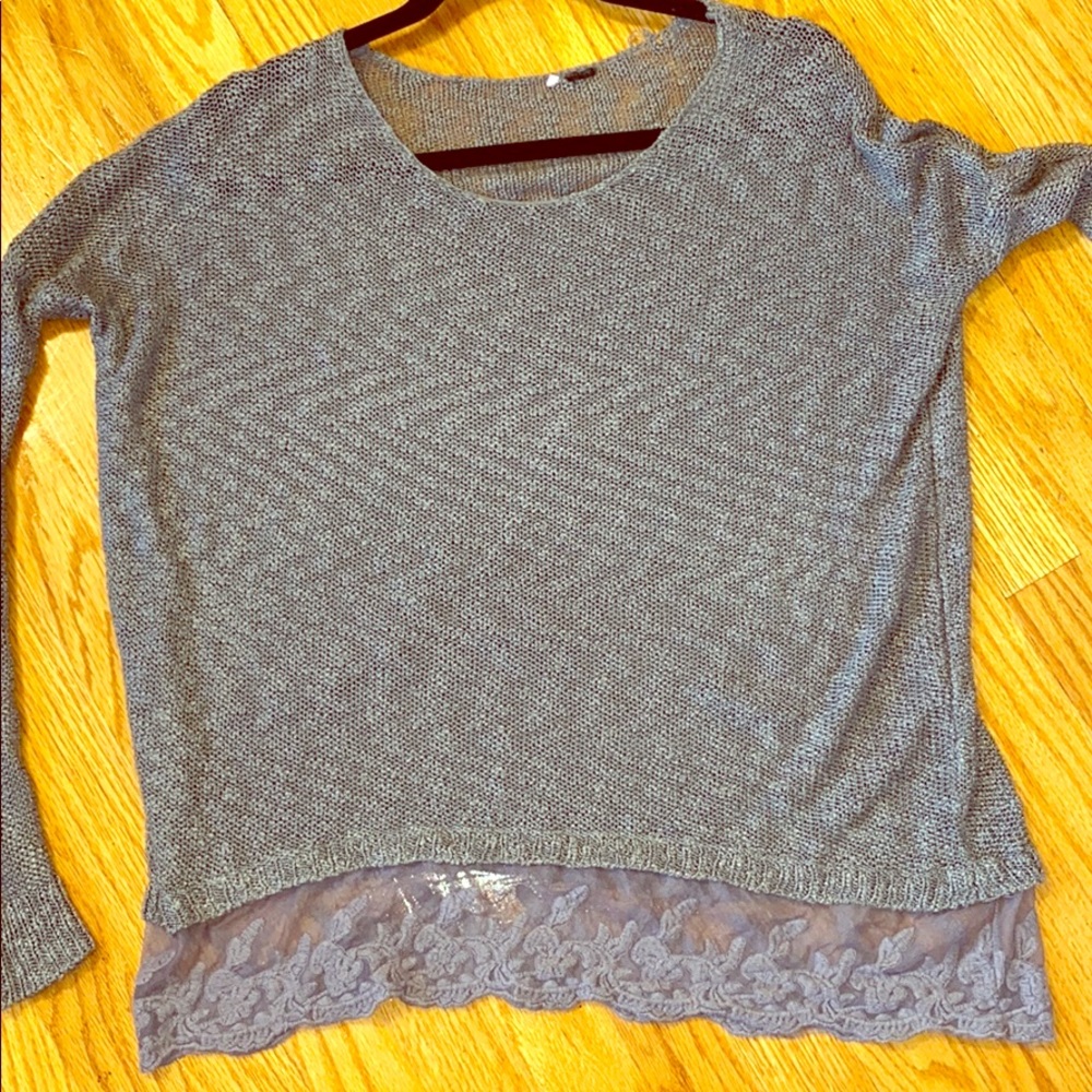 Lace trim thin sweater